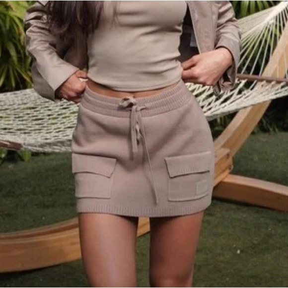 ALO Scholar Knit Cargo Skirt - Picture 1 of 3